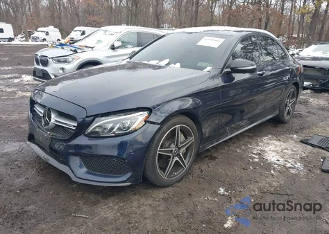 2018 Mercedes-Benz C 300 4Matic из США, поврежденный, VIN 55SWF4KB0JU260348